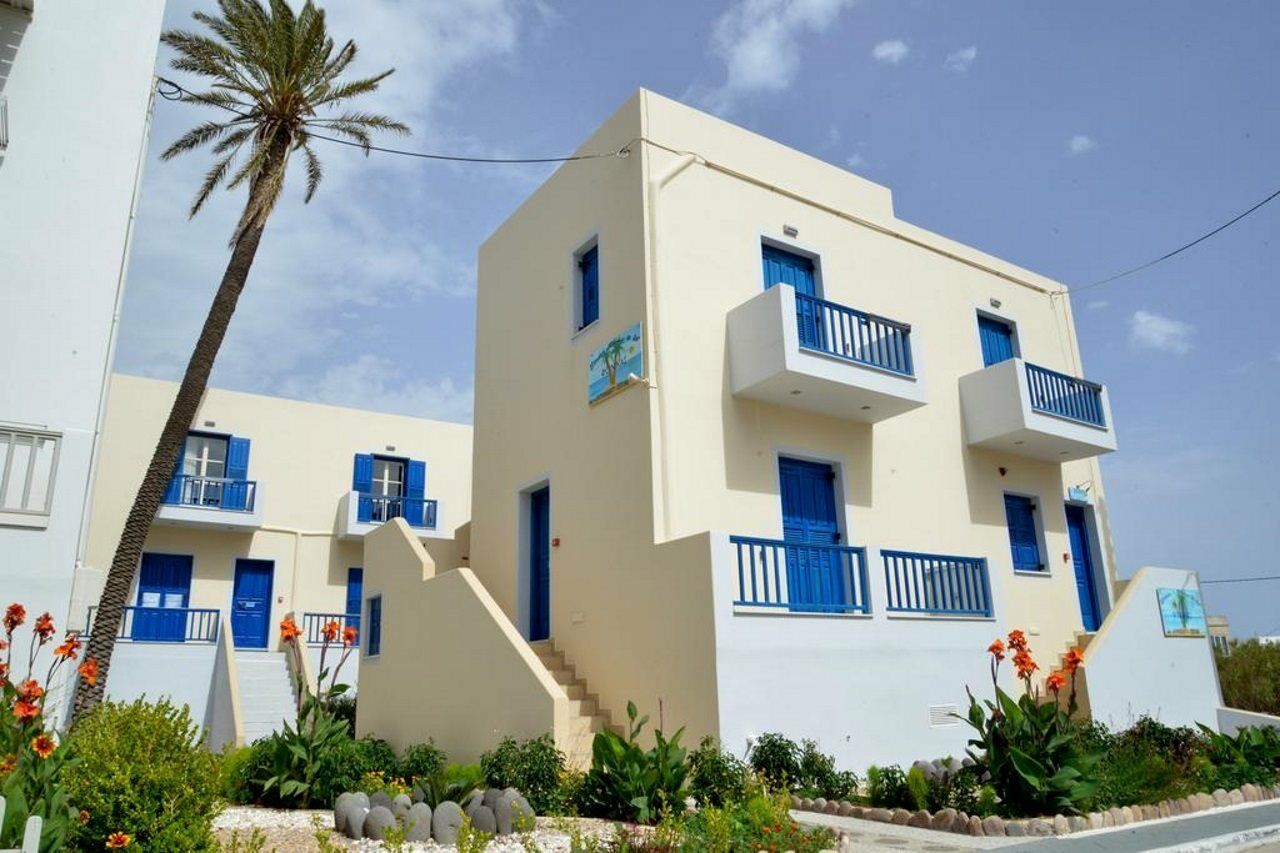 Finikas Studios آداماس المظهر الخارجي الصورة